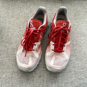 Size 8 red and white On running shoes (Cloud Flow) In great condition